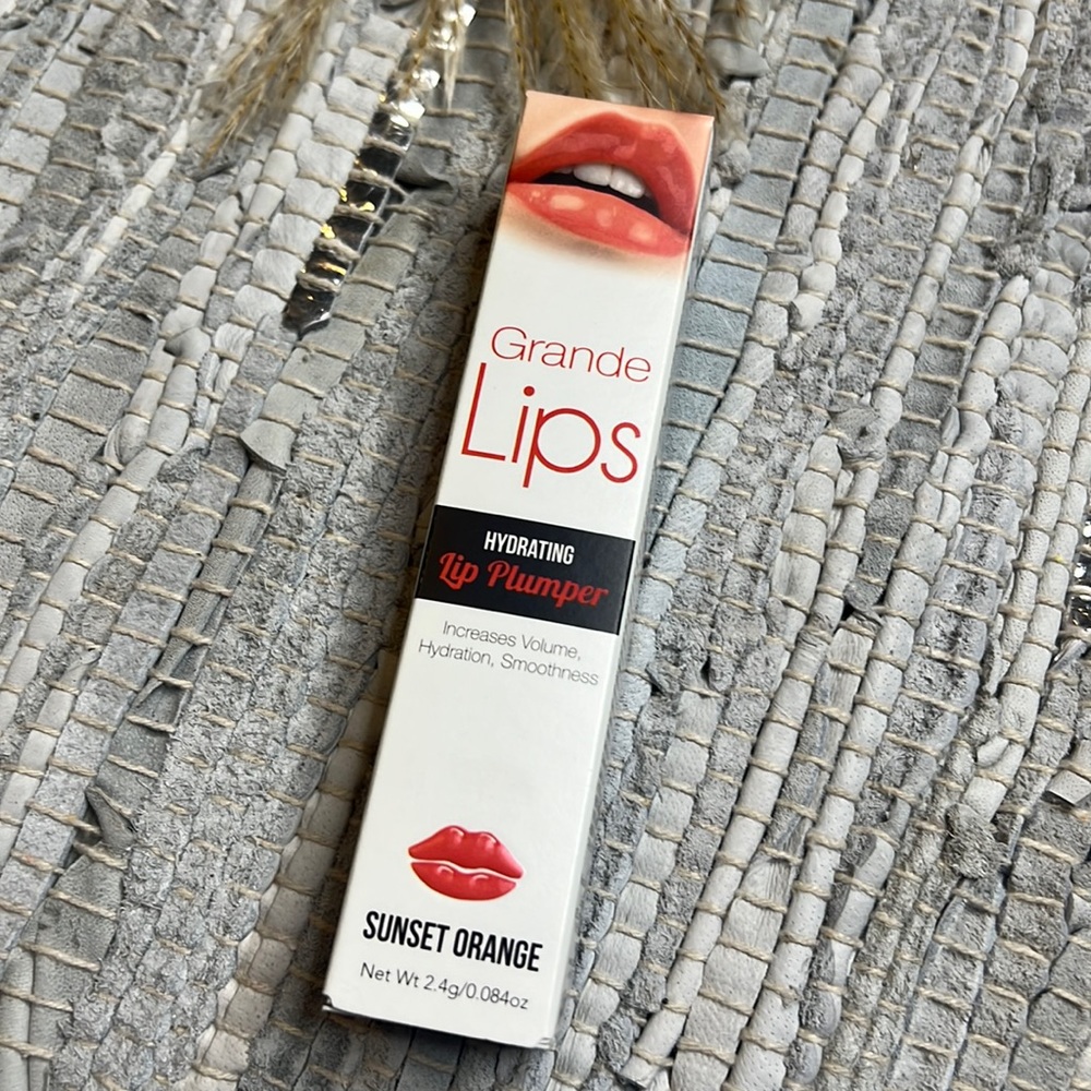 Grande lips Hydrating Lip Plumper- sunset orange